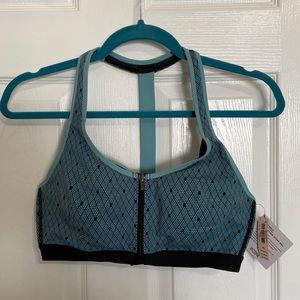 Victoria’s Secret knockout sports bra size 36 C